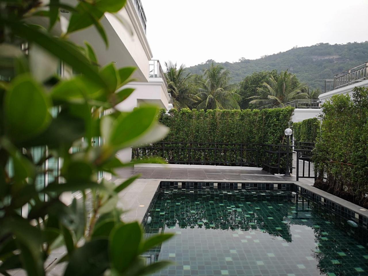 T Villas Hua Hin Khao Tao Exteriör bild